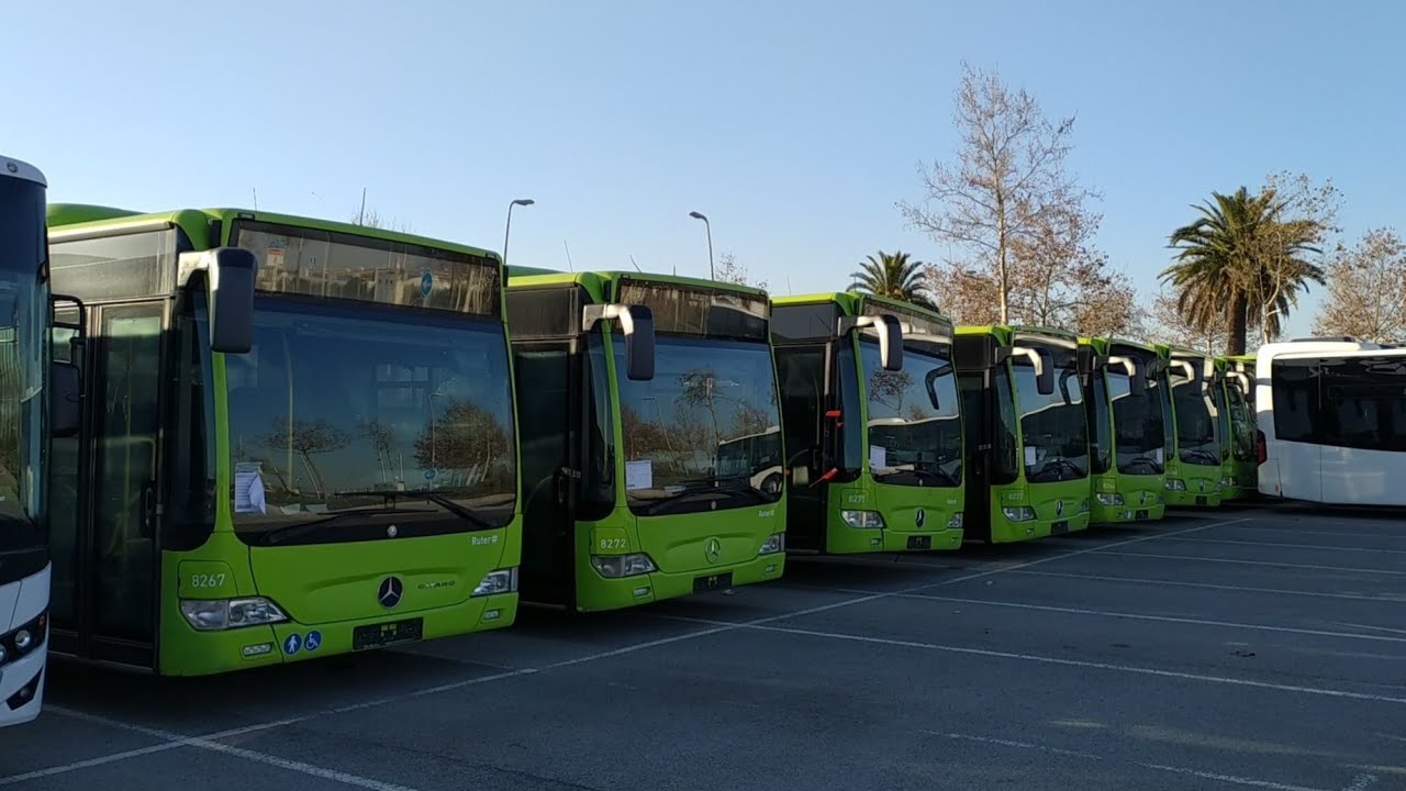 Autobuses Monbus Mercedes-Benz Citaro O530 LE ex Norgesbuss aparcados en Barcelona - Enero 2022