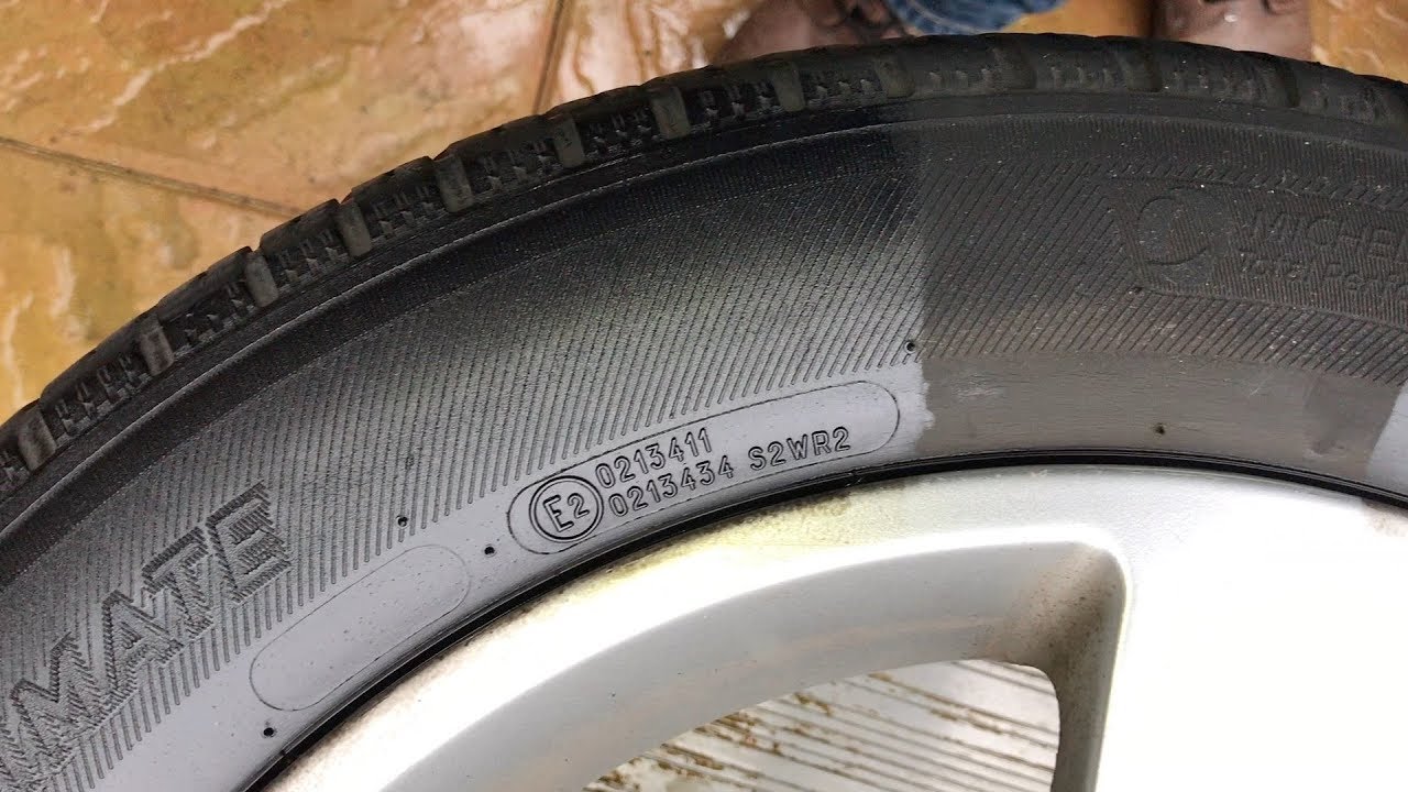 A Tyre / Tire Dressing That Lasts 6 Months! - Black Pearl Trim & Tire Armour