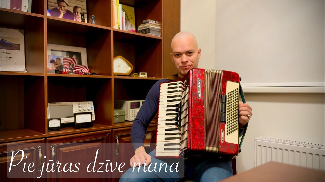 Pie jūras dzīve mana - akordeona mūzika