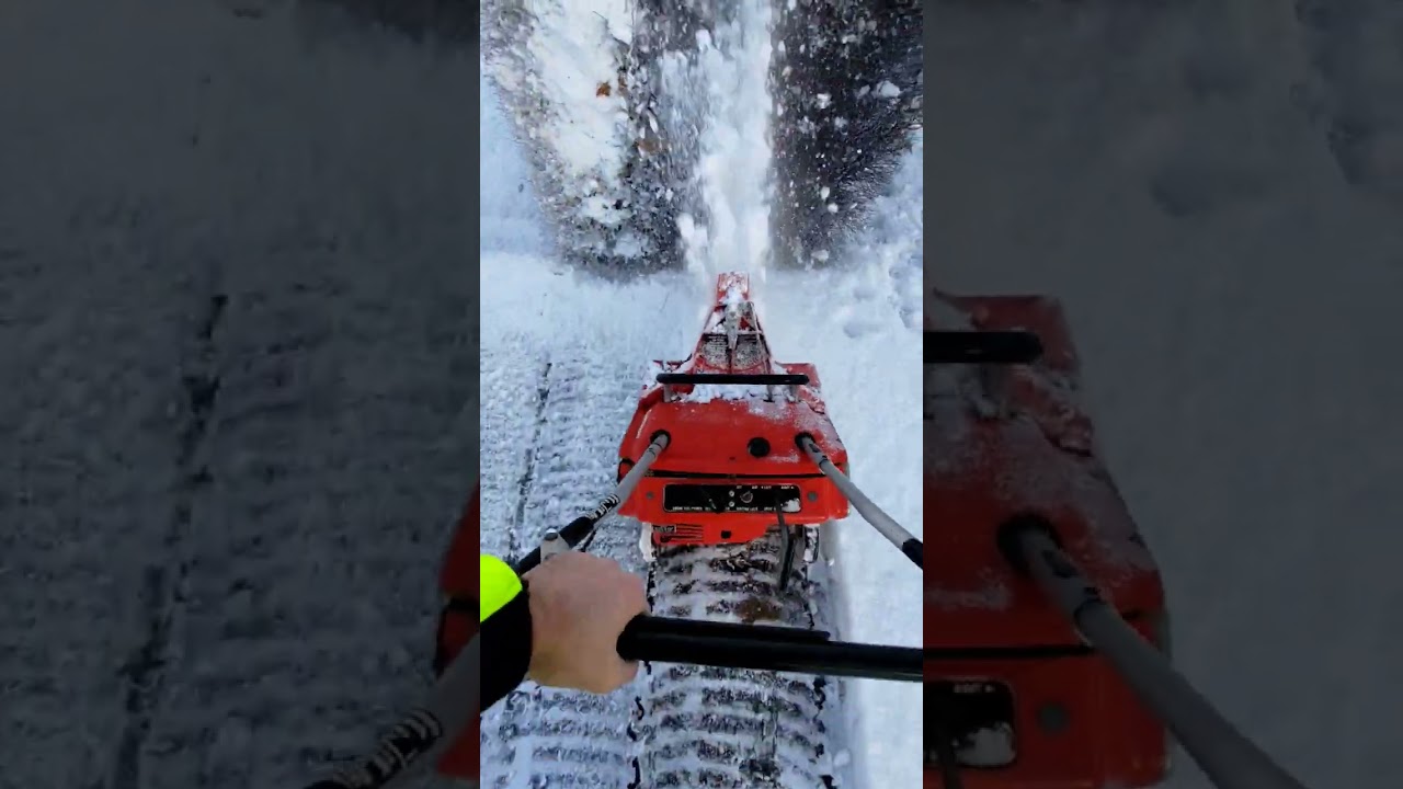 Gilson Snow Cannon. 1980. 2hp B&S 2 stroke.