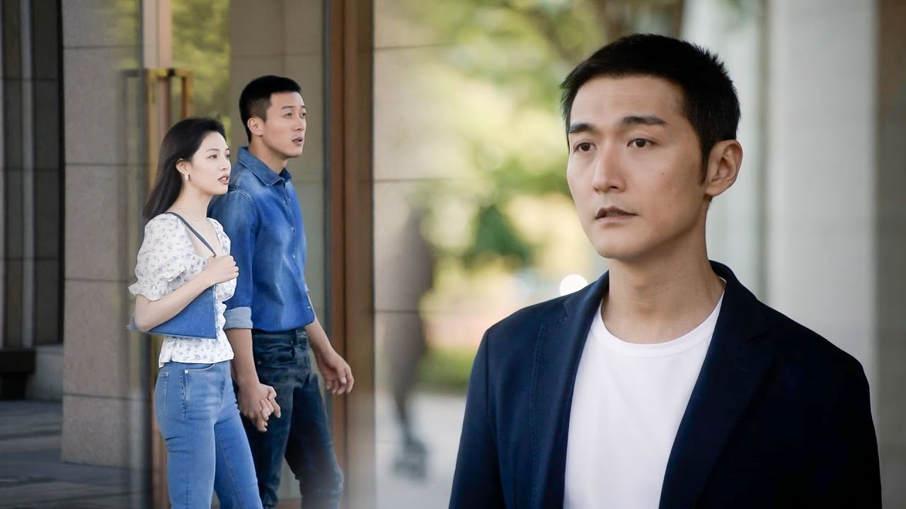 The husband was abandoned by his mistress and regretted seeing his wife and CEO happy!
