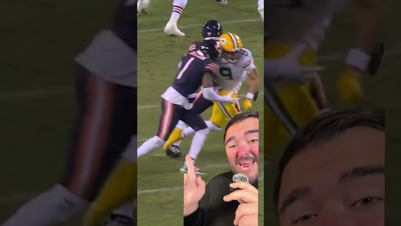 tJ Edward&rsquo;s broke his ankle in the bears packers playoff game #brokenankle #bears #packers #playoffs