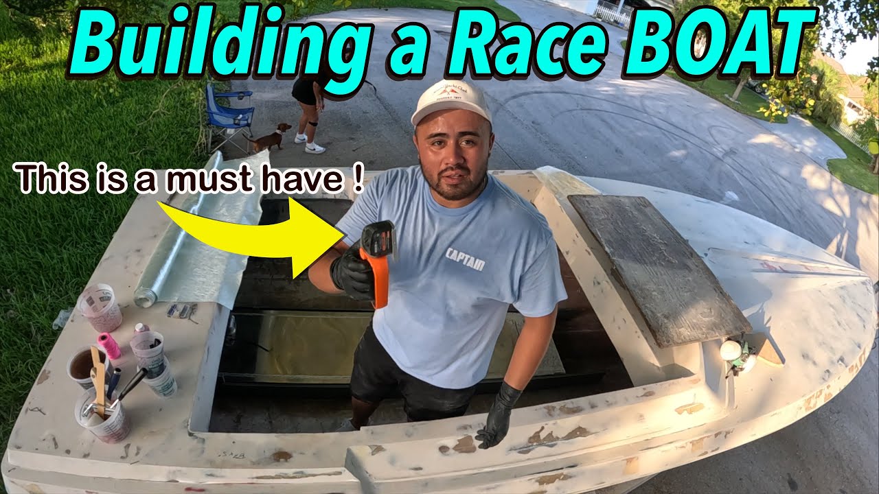 Race Boat Revived : Laminating Stringers , Fuel Tank , Deck on 21’ Checkmte Starflight!