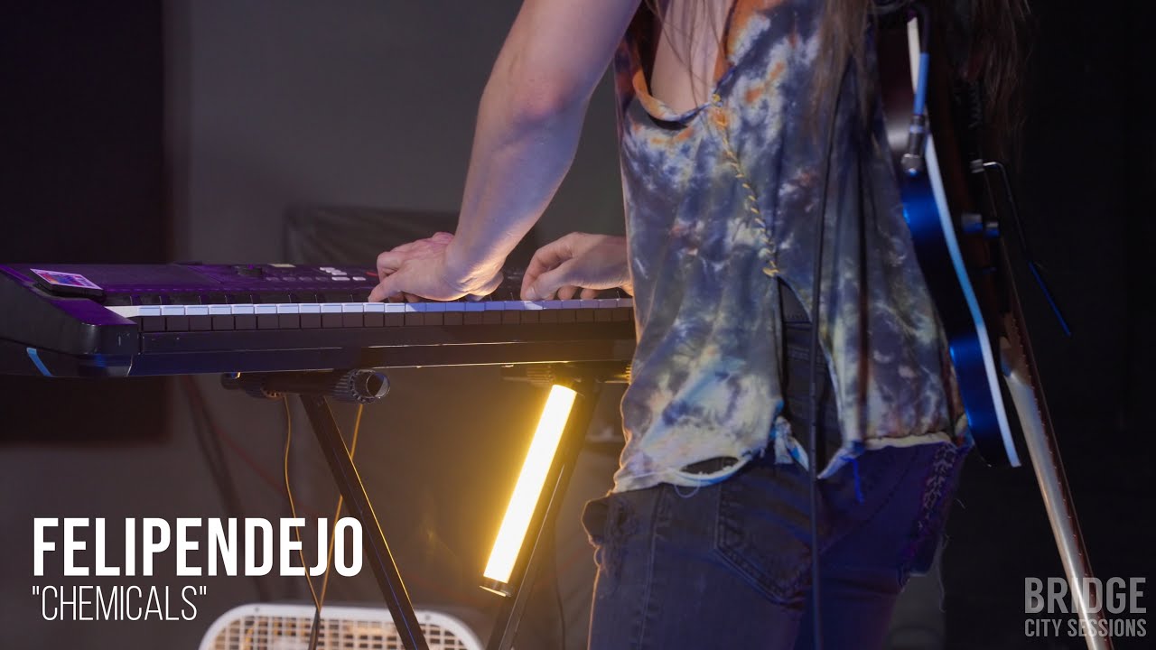 Фелипендехо &mdash; &laquo;Химические вещества&raquo; &mdash; BRIDGE CITY SESSIONS