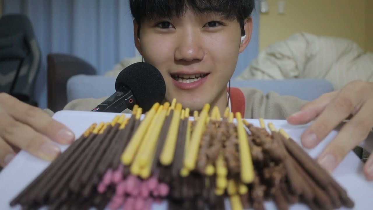【ASMR】サクサク！ポッキー全種類食べる音！咀嚼音、雑談【Eating Sound】