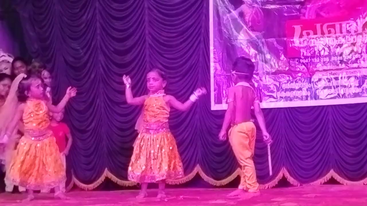 Eee krishnanu oodakkuzhal vendathre 😂😂