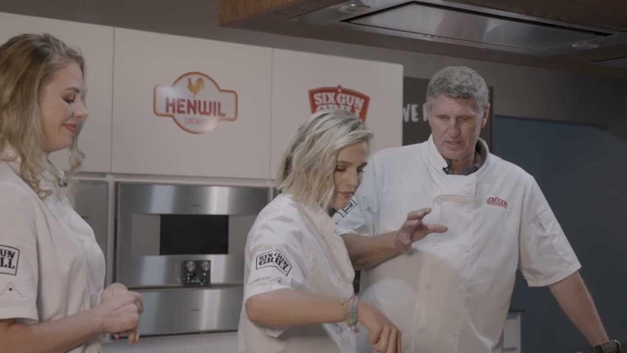 Fowl Play: Cooking with cricket legend Fanie de Villiers & South African model  Minki vd Westhuizen