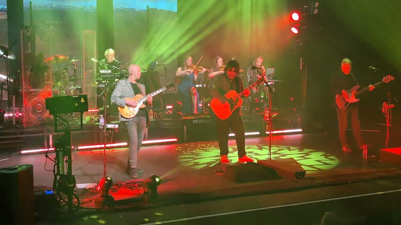 The ELO Show Wild West Hero