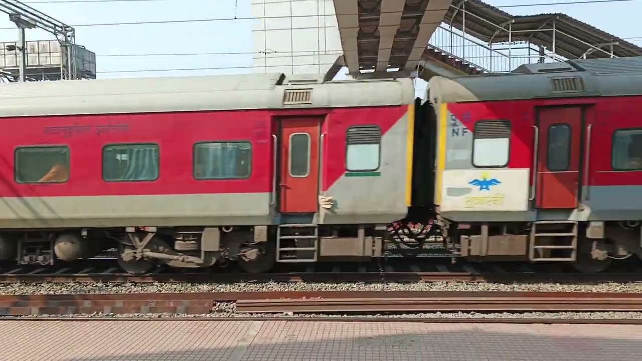 KOAA GARIB RATH (12502)AGARTALA to KOLKATA