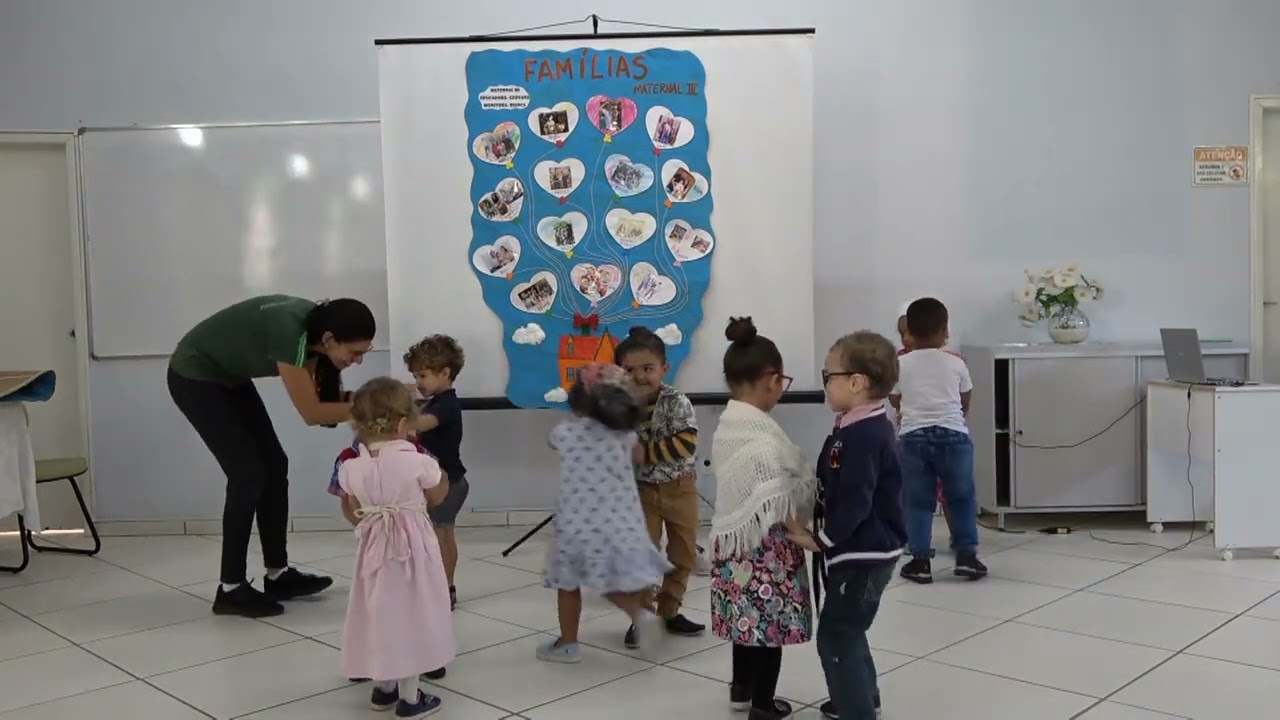 Festa da Família - Apresentação Maternal III - vídeo 1
