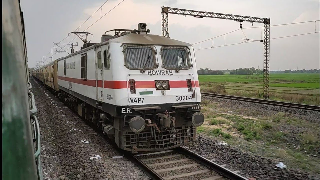 Intense TOP Speed Parallel Run | WAP 7 Ajmer - Sealdah SF Vs Howrah bound EMU | Parallel + overtake