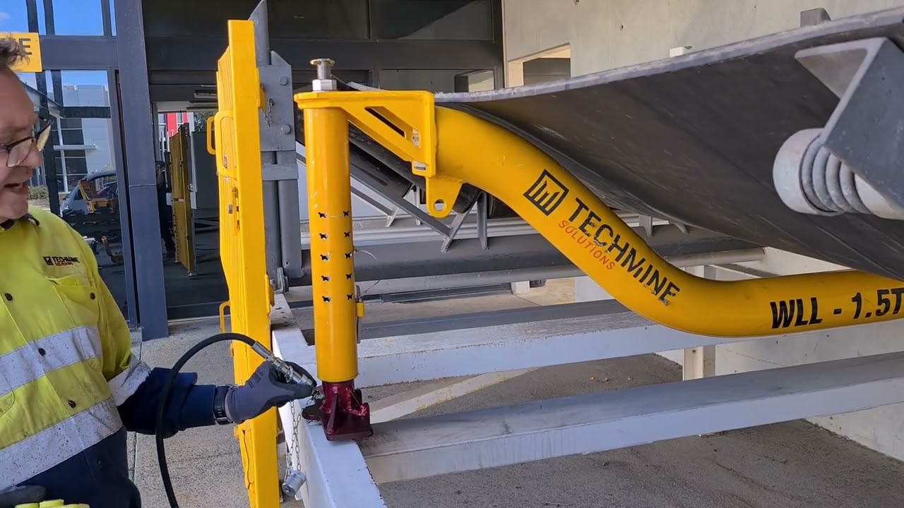 Techmine Hydraulic Telescope and Beam Mounting   STEP 5