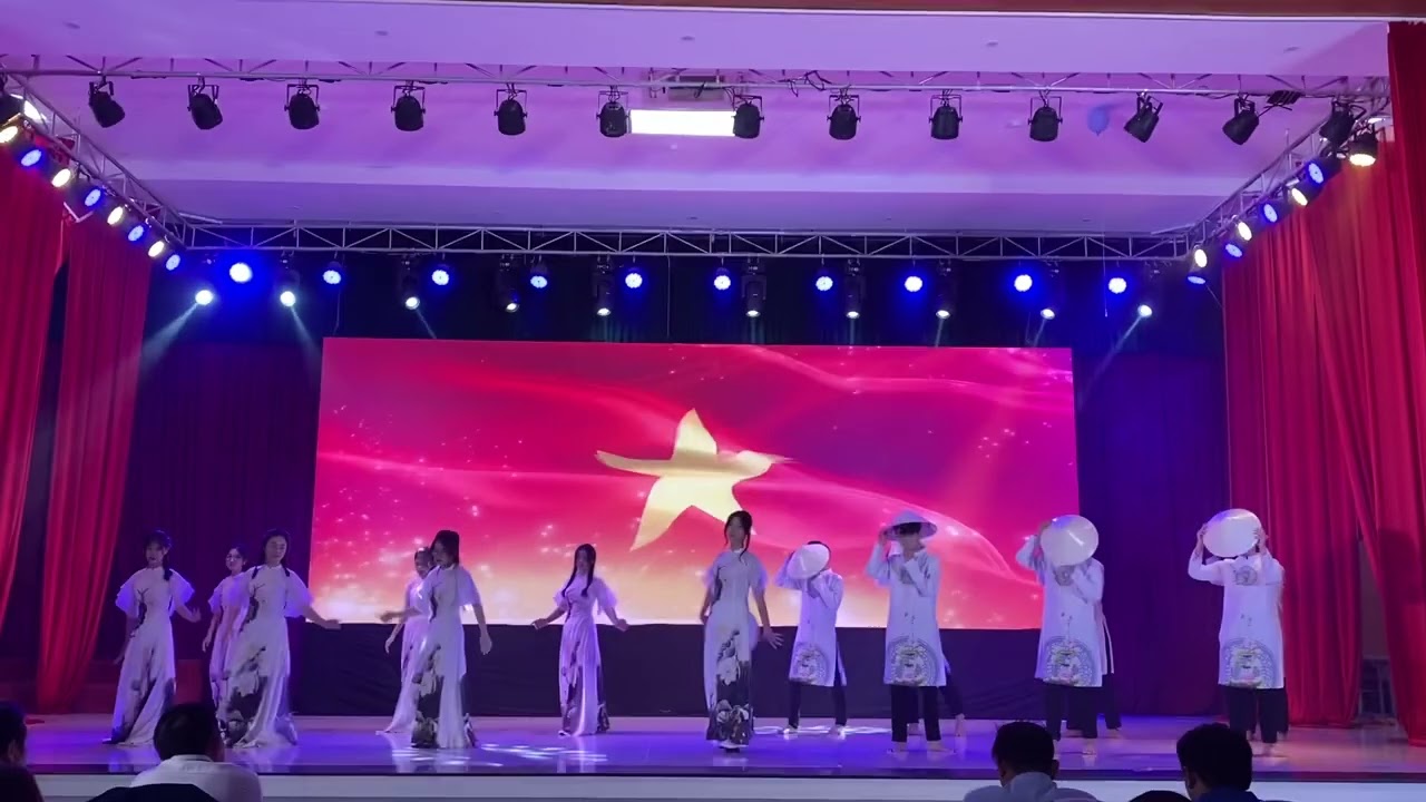 12A2K27 - Múa Việt Nam trong tôi là - Hội diễn văn nghệ 20/11/2023