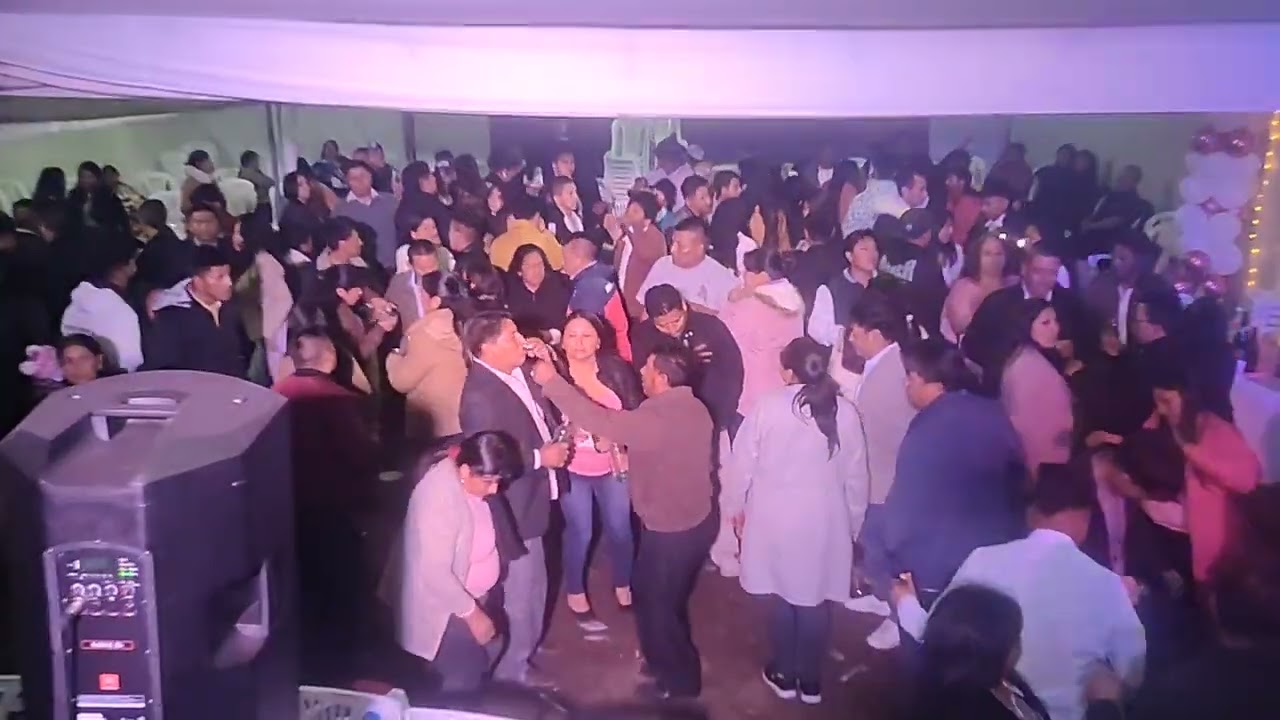 Los Latinos Del Amor en Santos Pamba parte 3