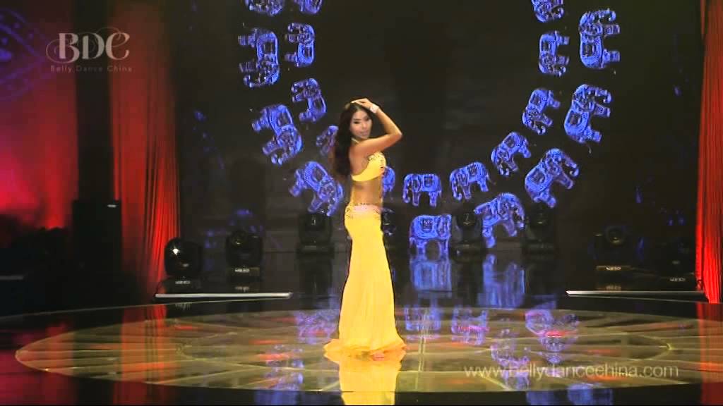 Jinhee Kim performing on BDC stage in DFU 2014.