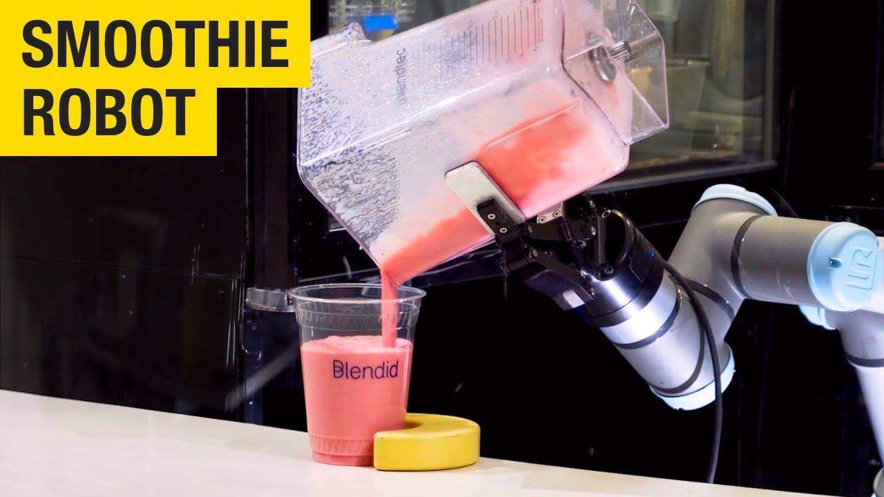 This Robot Makes Smoothies