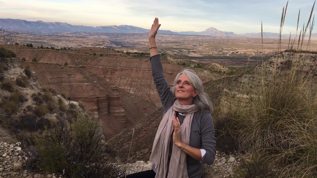 Meditaci&oacute;n Gayatri Mantra junto a la Falla de Baza
