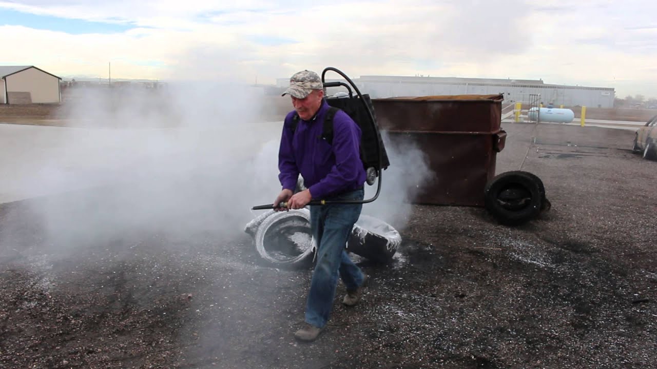 Intelagard Viper putting out TWO tire fires in well under a minute