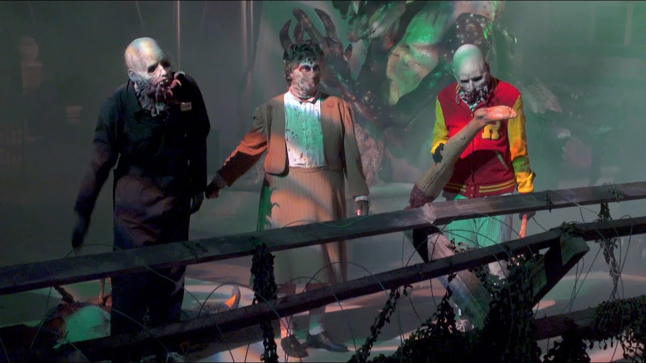 Zombie Tik Tok Dances at Six Flags Fiesta Texas
