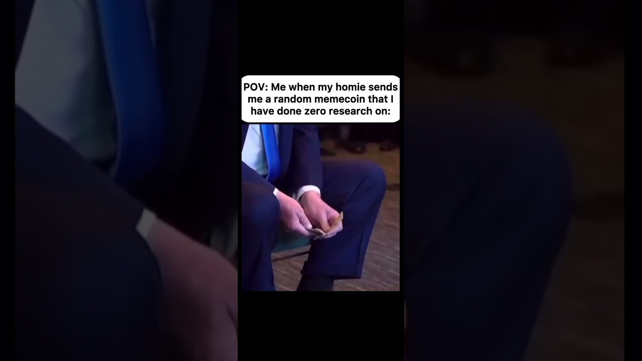 Donald trump counting his notes 🫨 #trump #money #shorts #viralvideo #crypto #market