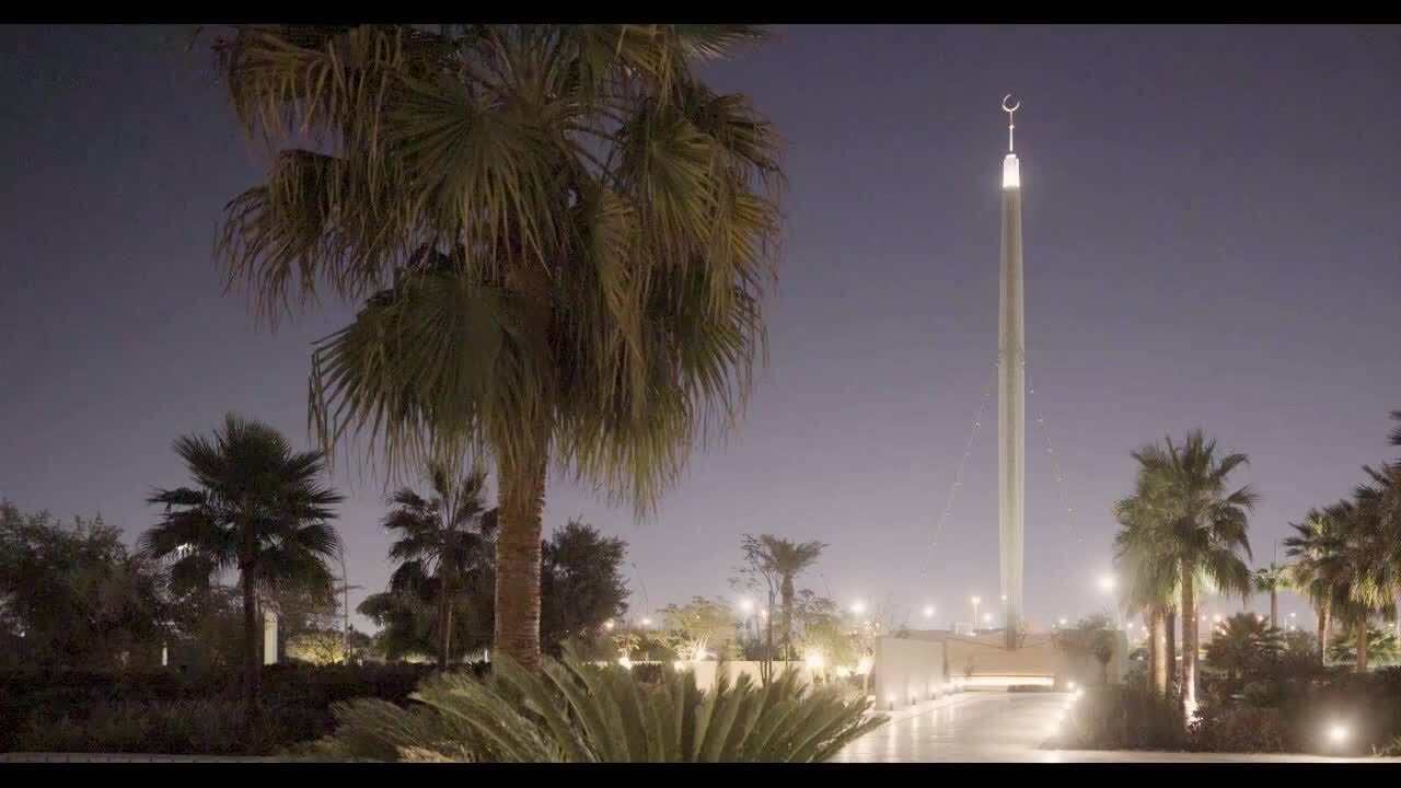 Al-Mujadilah Center & Mosque for Women&rsquo;s Minaret Speaker System Rises for Broadcast
