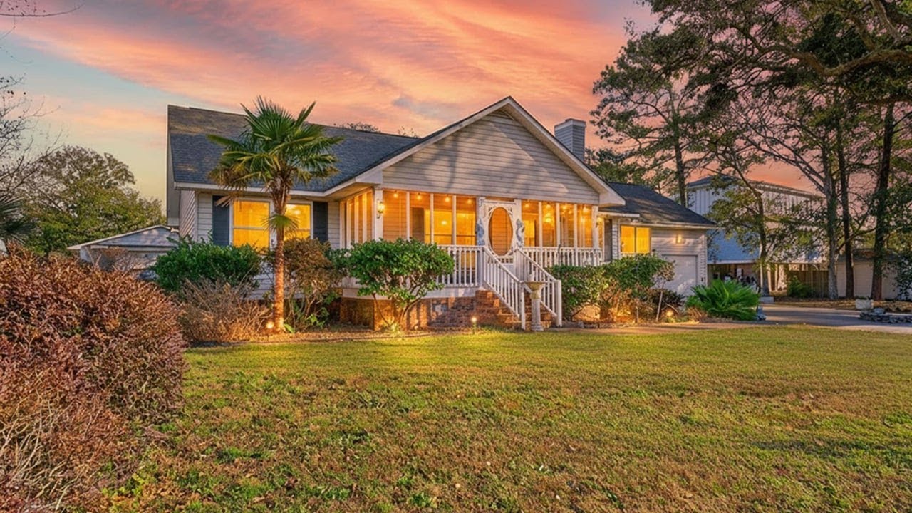 104 NE 34th St, Oak Island, NC