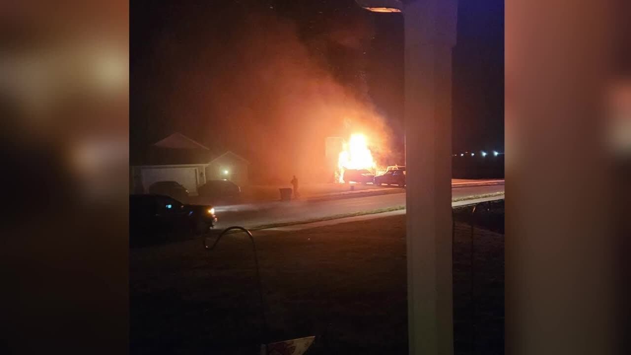 &lsquo;HEARTBREAKING:&rsquo; Neighbor recalls loud boom before New Haven house fire