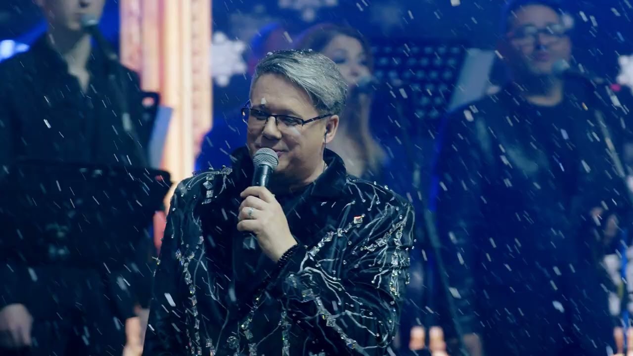 FUEGO - &Icirc;MPODOBEȘTE, MAMĂ, BRADUL! - LIVE CONCERT