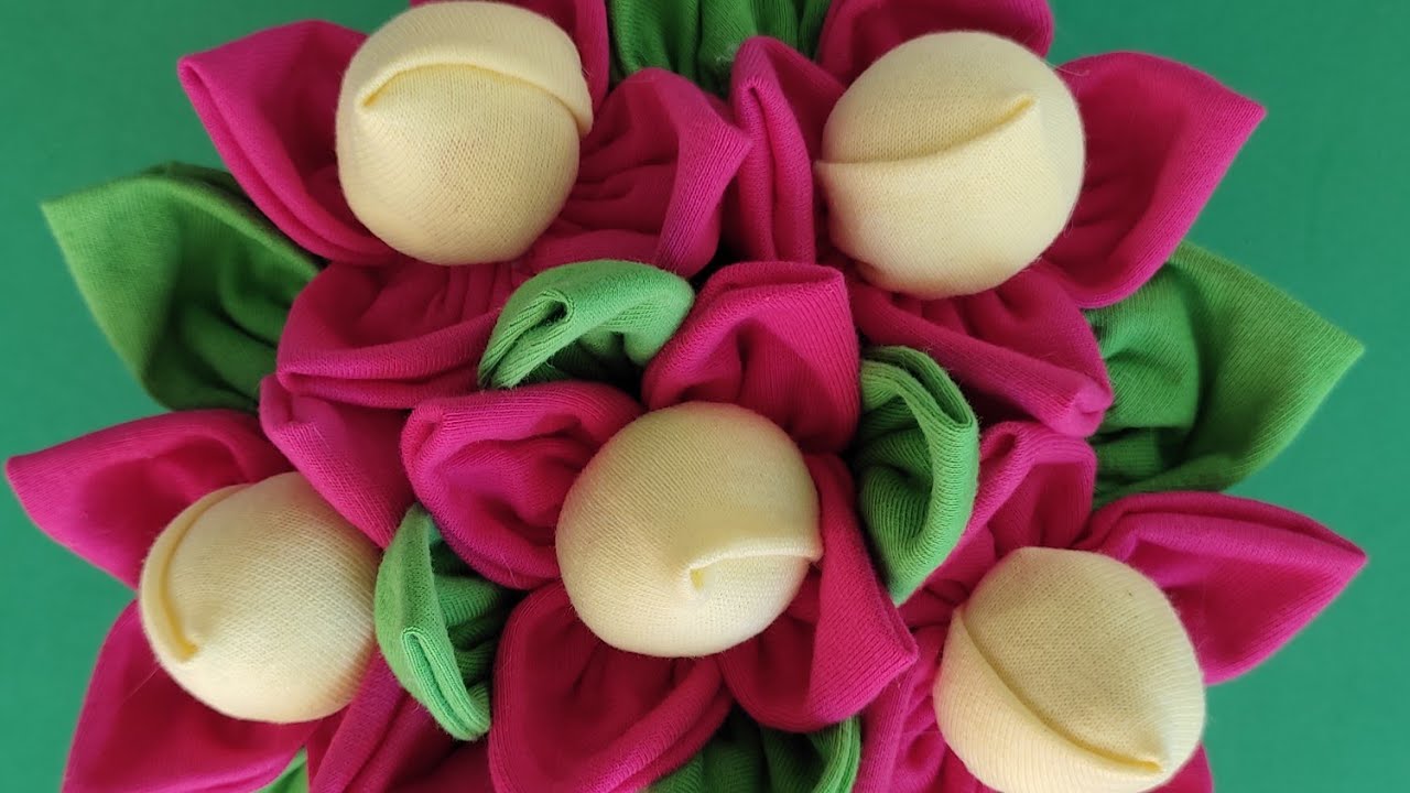 GAnhe DINHEIRO:Arranjo com flores diferente feita com FUXICO ❤️