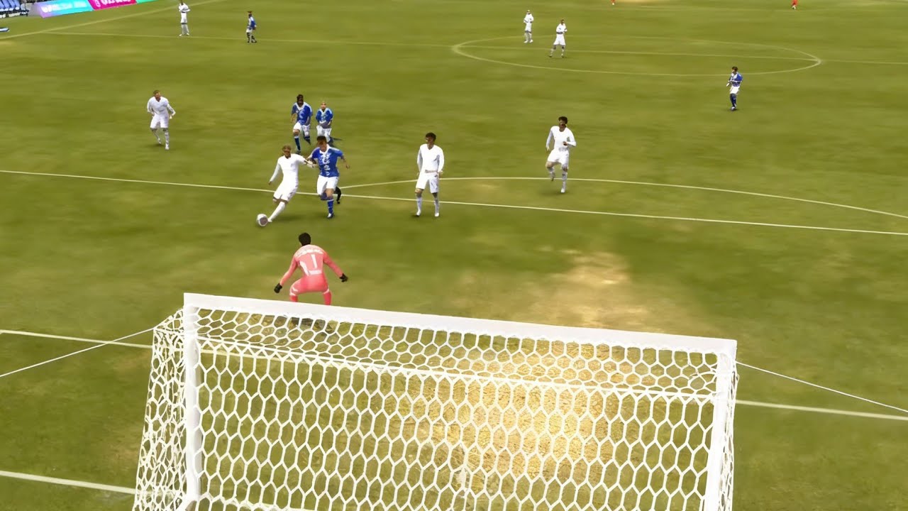 HA LOS AFICIONADOS, NO LES VALE EL EMPATE... FC MOBILE.