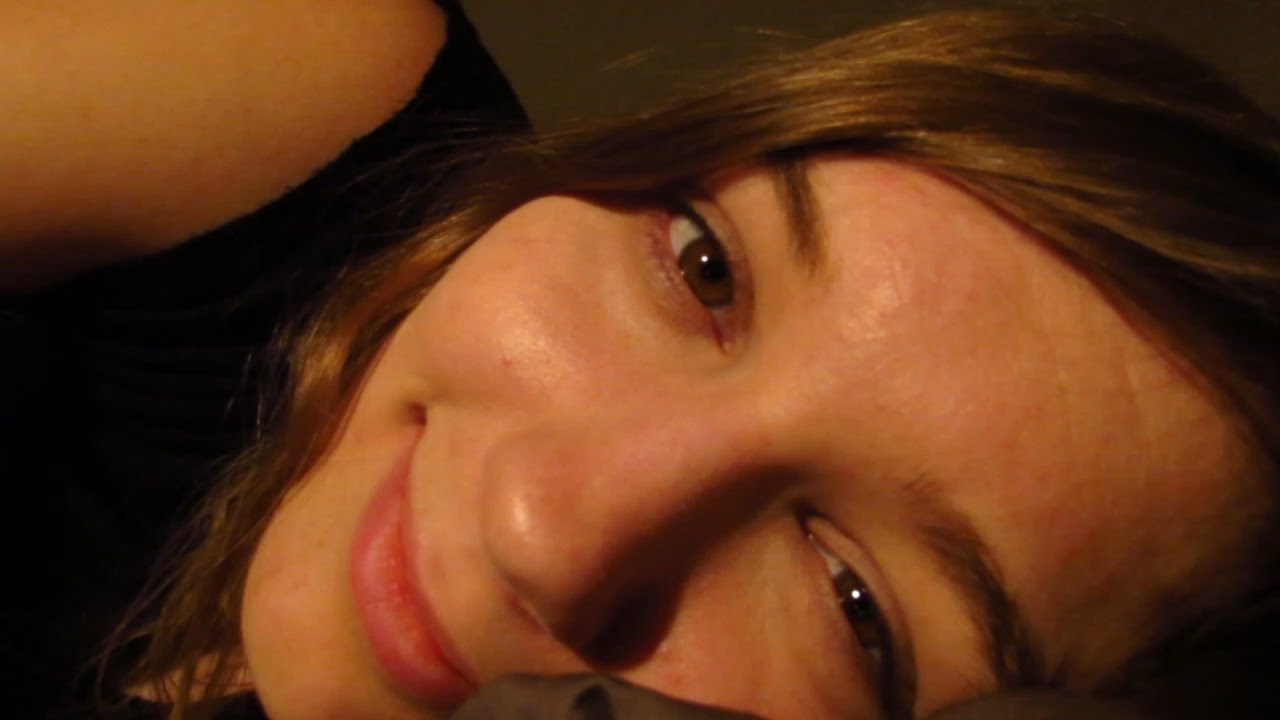 [ASMR] Girlfriend Roleplay: Falling Asleep Together (kisses, 