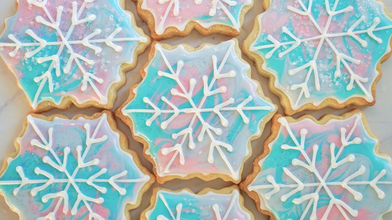 Satisfying Real Time Sugar Cookie Decorating with Royal Icing: Pastel Snowflakes