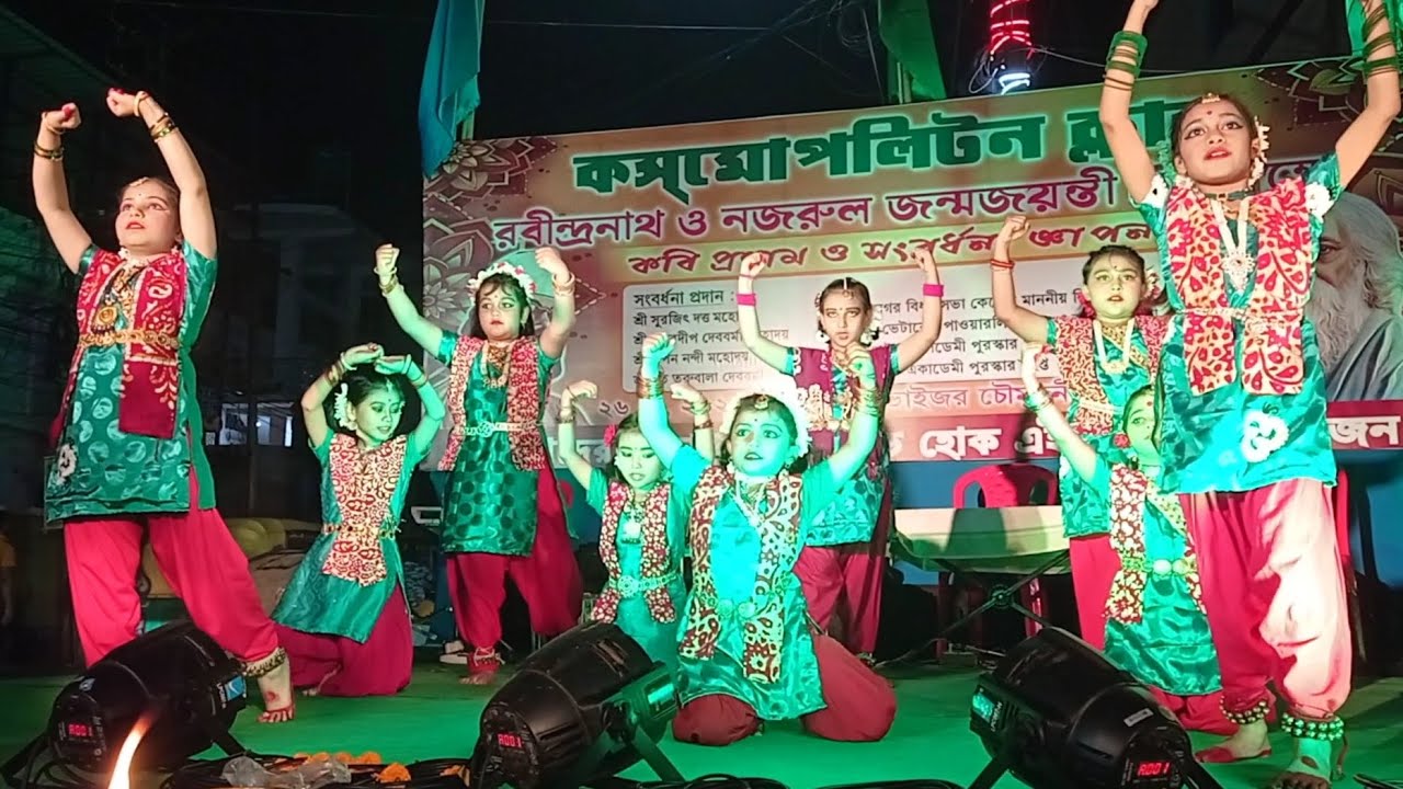 Rabindra-Nazrul Mashup|Momo chitte-Sonkolpo|Dance performance|কচিকাচা দের মিষ্টি নাচ|Anandadhara