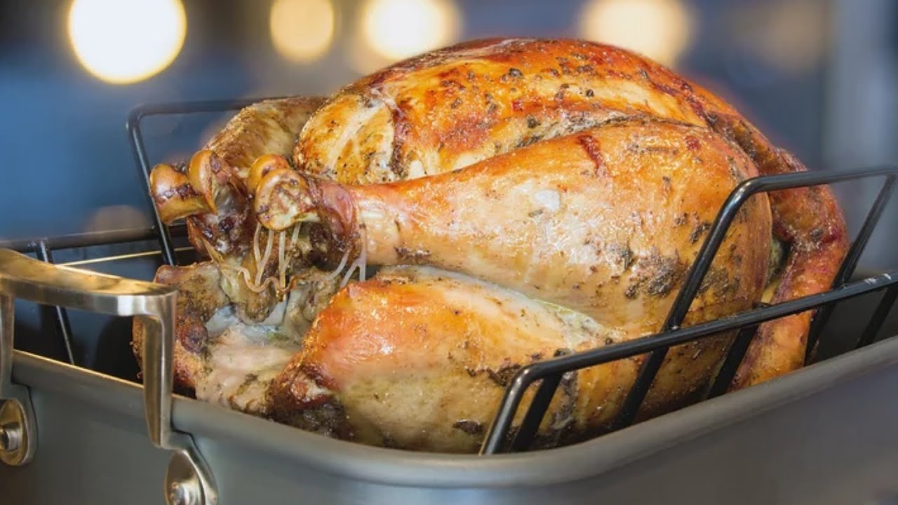 Big Mistakes Everyone Makes When Roasting Chicken