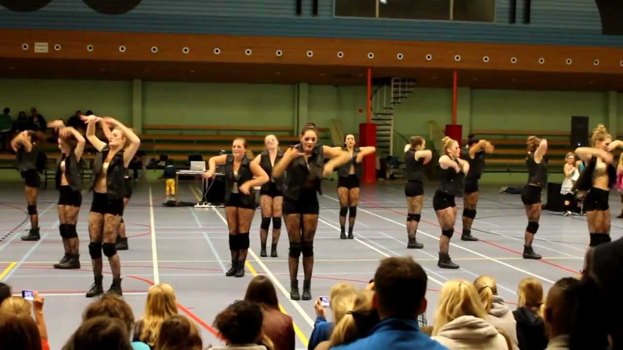 Mini Dance Show Lisa 2013 D-swat