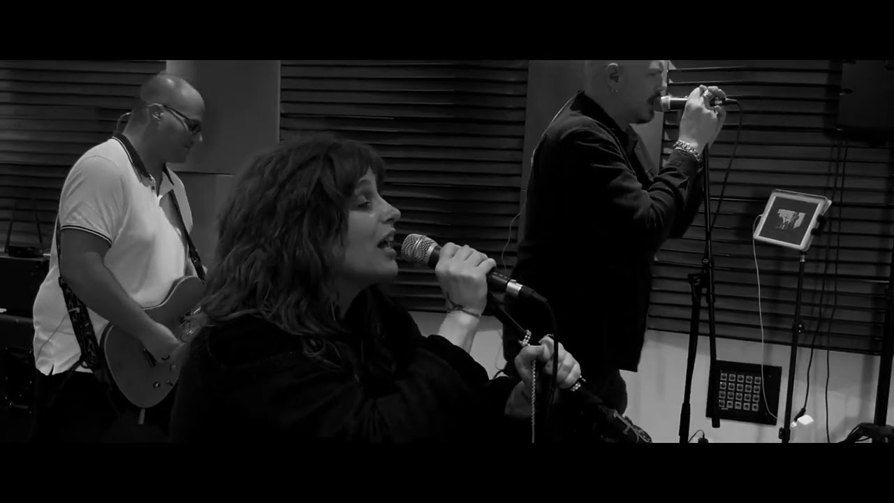 Paula Teles- Jogo do Silêncio Live @ RedBox Studios