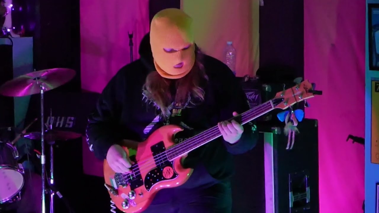 Mold live@Sk8bar KC 209 Westport Rd. Kansas City MO 1/29/26