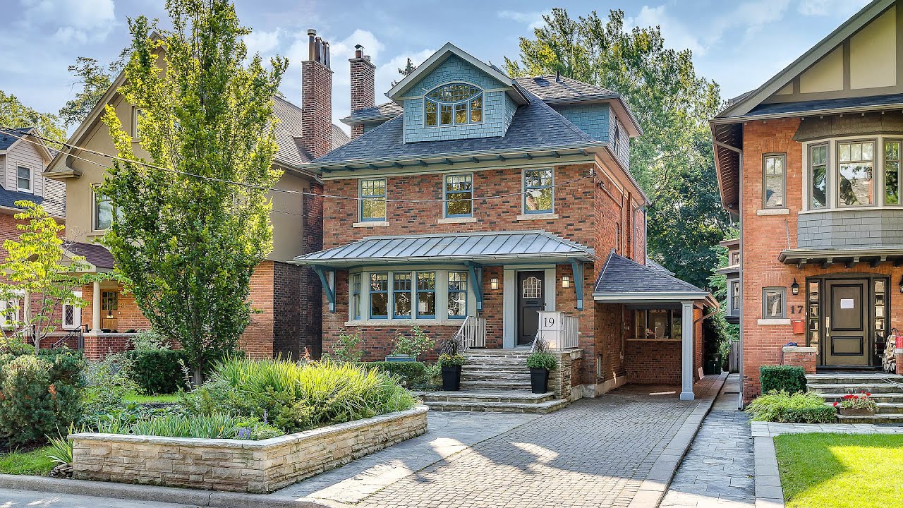 19 Saint Andrews Gardens, Toronto, ON