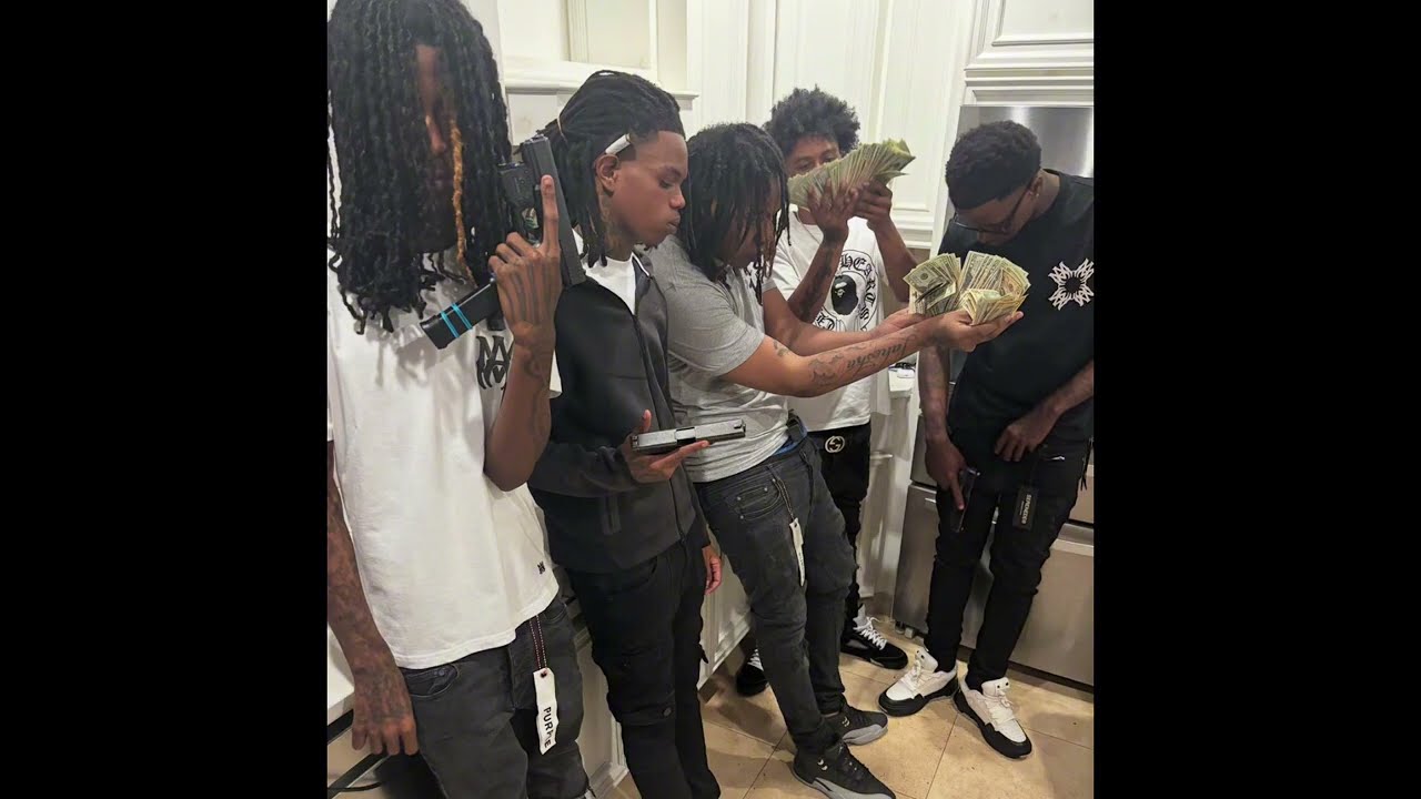 “65bidness”(feat. biggestsnake65 )