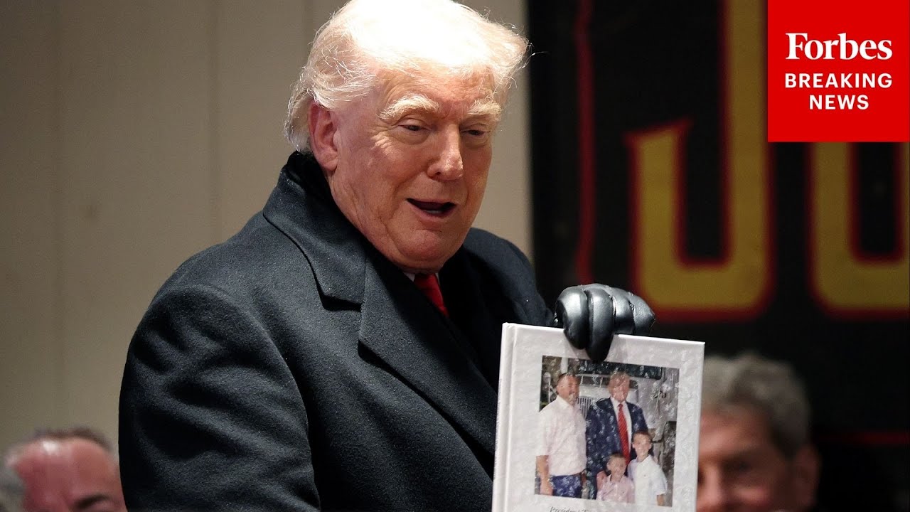 JUST IN: President Trump Tours A Restaurant In Iowa And Speaks With Patrons