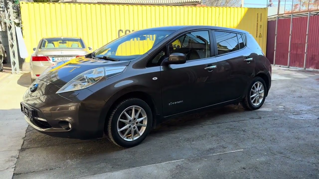 Продаж Nissan Leaf 2017 Tekna 30KWH  +380930504867 Владислав