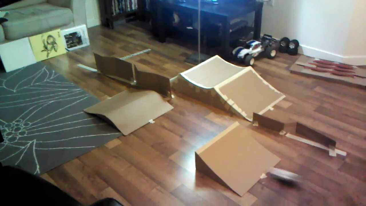 Testing the Easy Lap Counter- Home made track, Losi Micro DT