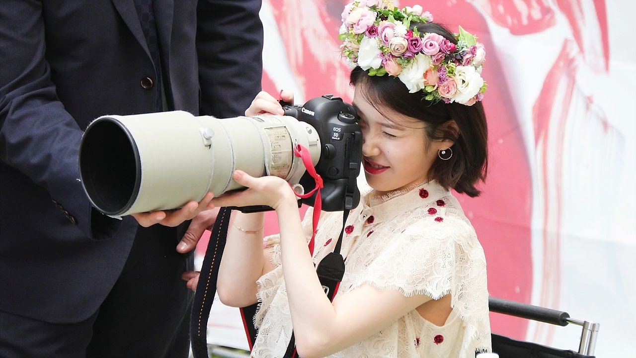 찍덕 아이유?! 에겐 너무 무거운 대포 카메라 직캠 @170507 영등포 팬사인회 4K Fancam by -wA-