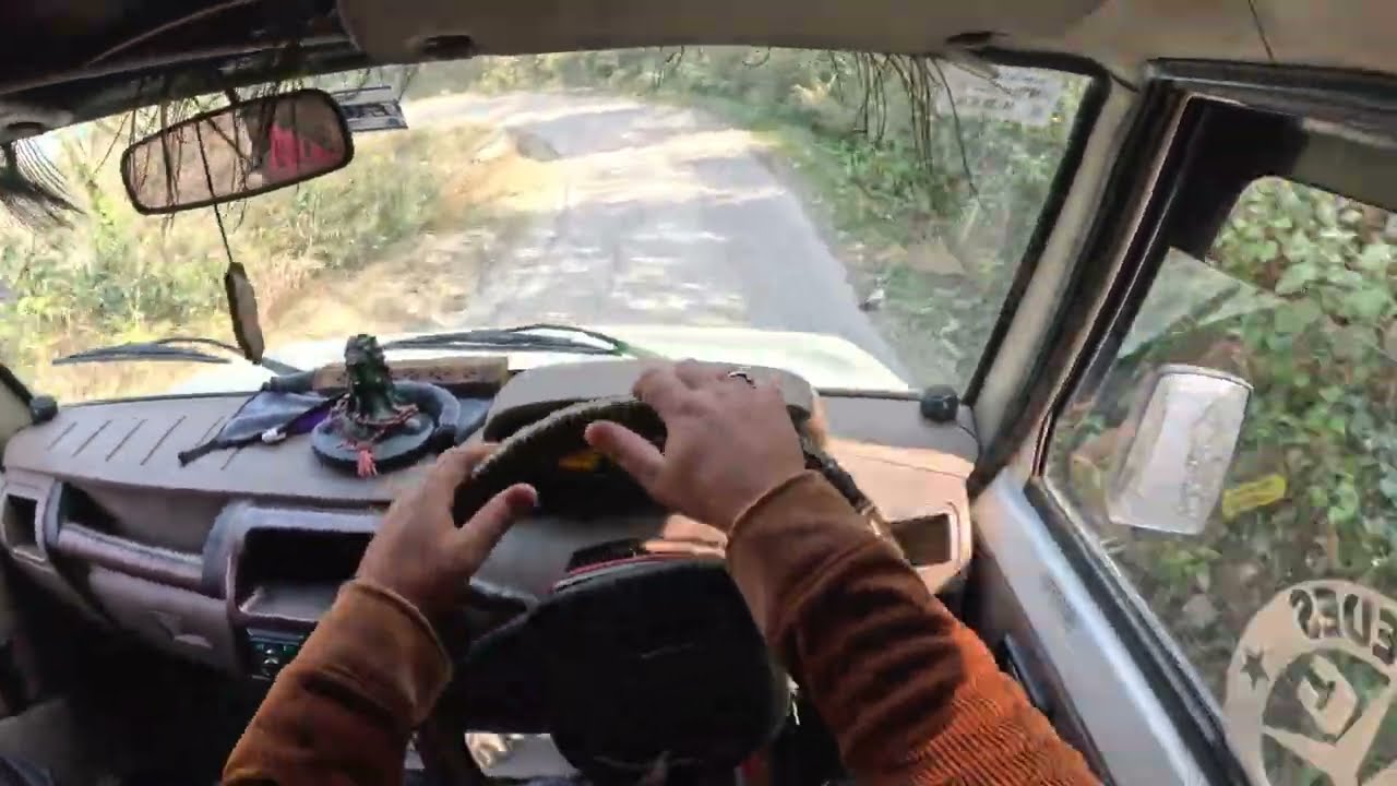 Mahindra Bolero Pickup 4x4 Extreme Driving on Tight Rural Roads | Pickup on Danger Narrow Roads POV