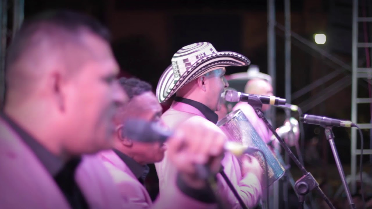 La Cumbia Rebaja En Vivo  Johnny Molina Y Los Sabaneros de Aniceto Molina
