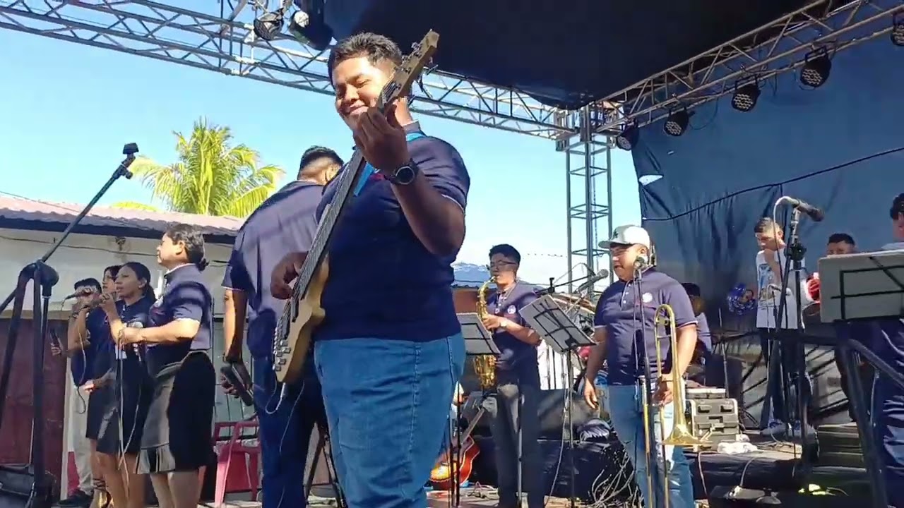 Ministerio Católico Obreros de Cristo, Virgen María de Nazareth. Letra Hno Mario Saldaña. 