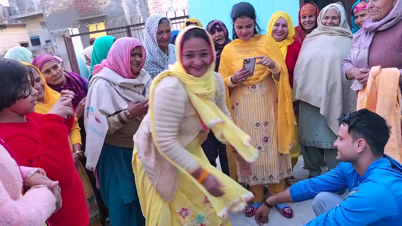 हरियाणवी शादी की पहली रस्म: भाभियों ने लगाया देवर को मटना और तेल चढ़ाने की शुरुआत 💛✨