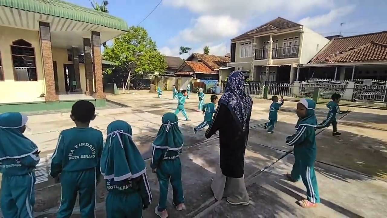 Senam Sehat Ceria dan Bemain