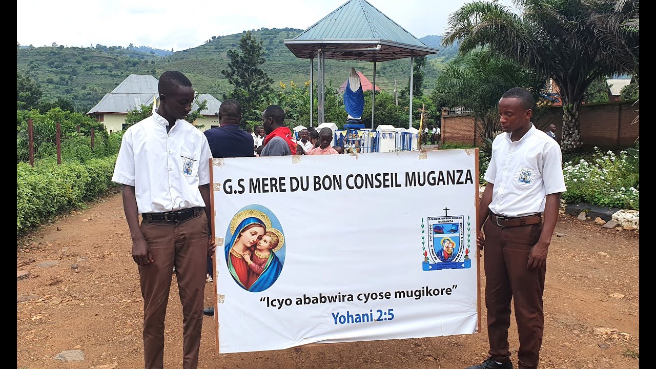 Paruwasi Mashyuza: Ihere Ijisho indirimbo zaririmbwe na Choral Mere du Bon Conceil Munganza A