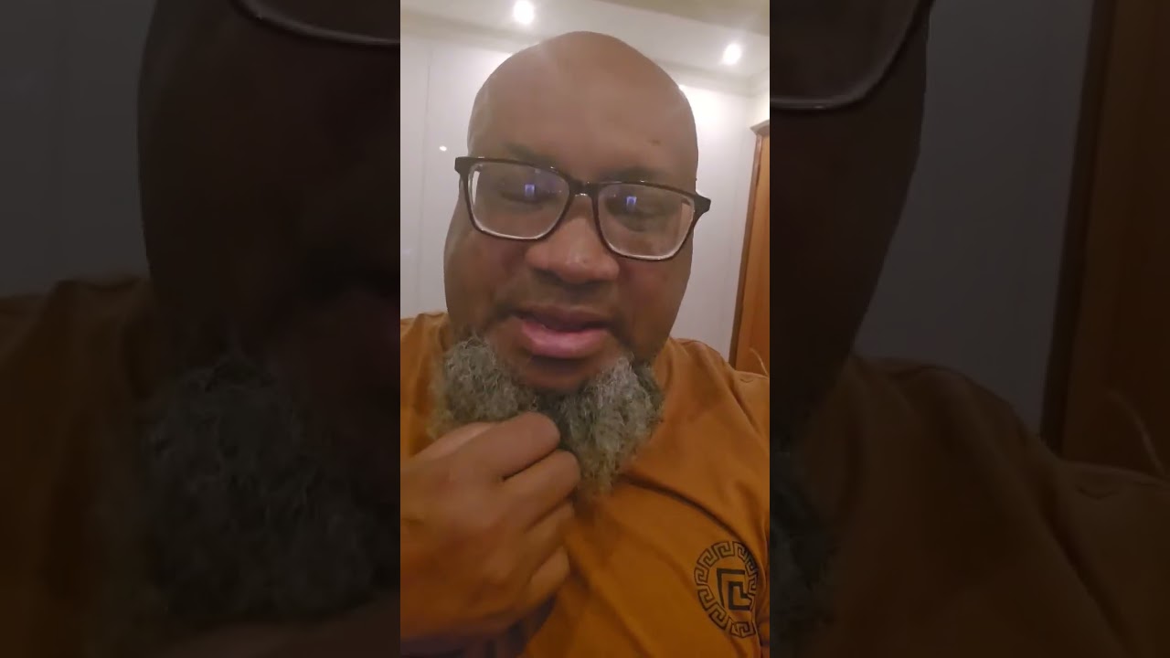 Hakuna aja ya kukaa kama mtu hajielewi na ni mtu mzima.